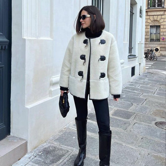 Isabelle | Cardigan cachemire chic à fermoir métallique