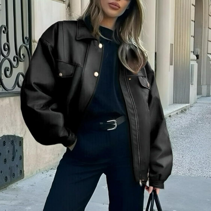 Élégance Urbaine | Trench en simili cuir ceinturé