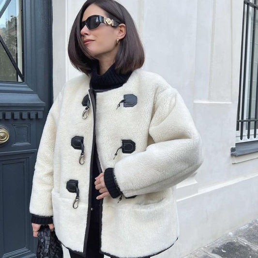 Isabelle | Cardigan cachemire chic à fermoir métallique