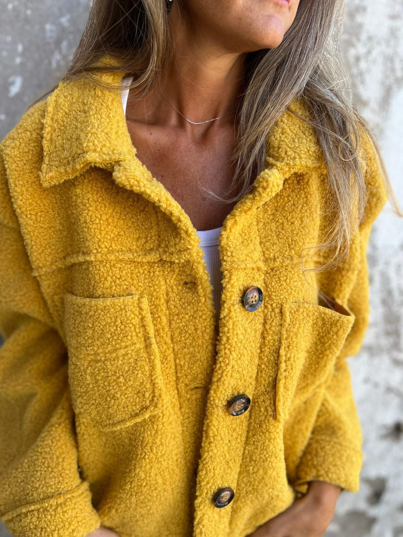 ADORER Mila | Manteau en laine d’agneau – Douceur et chaleur intemporelle