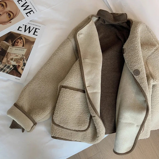 Élodie | Manteau en laine d’agneau col rond khaki